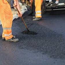 Best Driveway Maintenance Services in Freemansburg, PA